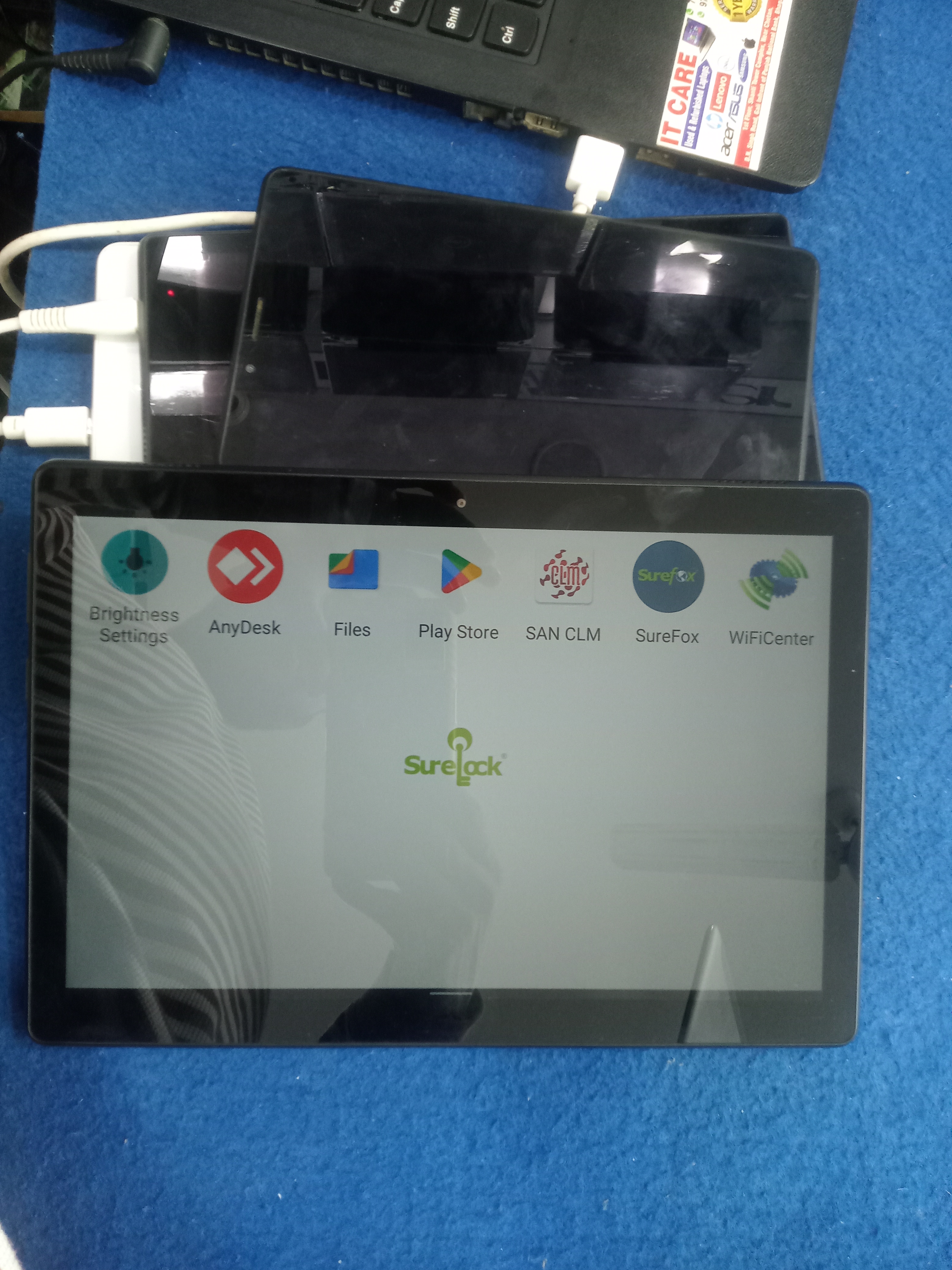 it care lappy wala Lenovo Tb-10`inch